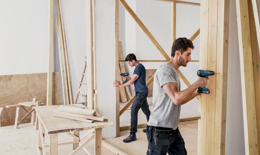 PARAFAFUSADEIRA FURADEIRA DE IMPACTO 1/2" GSB 180-LI 18V         