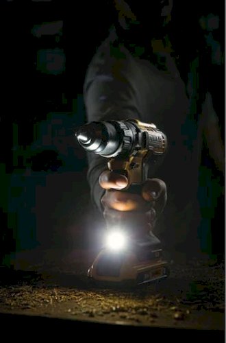 KIT PARAFUSADEIRA/FURADEIRA COM IMPACTO 1/2" 20V MAX* DCD796D2-BR (220V)